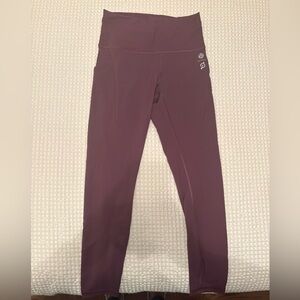 Lululemon X Peloton: Wunder Under 25” leggings with pockets